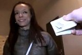 České holky z ulice a Rychlý Prachy pro tmavovlásku Vivien